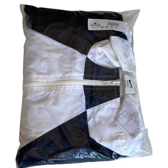 Vintage Nike Jacket Womens Size 3X White Navy Blue 90s Retro Streetwear Athletic - Picture 6 of 6